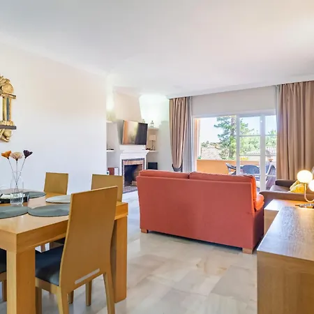 Apartment In With Kitchen *
